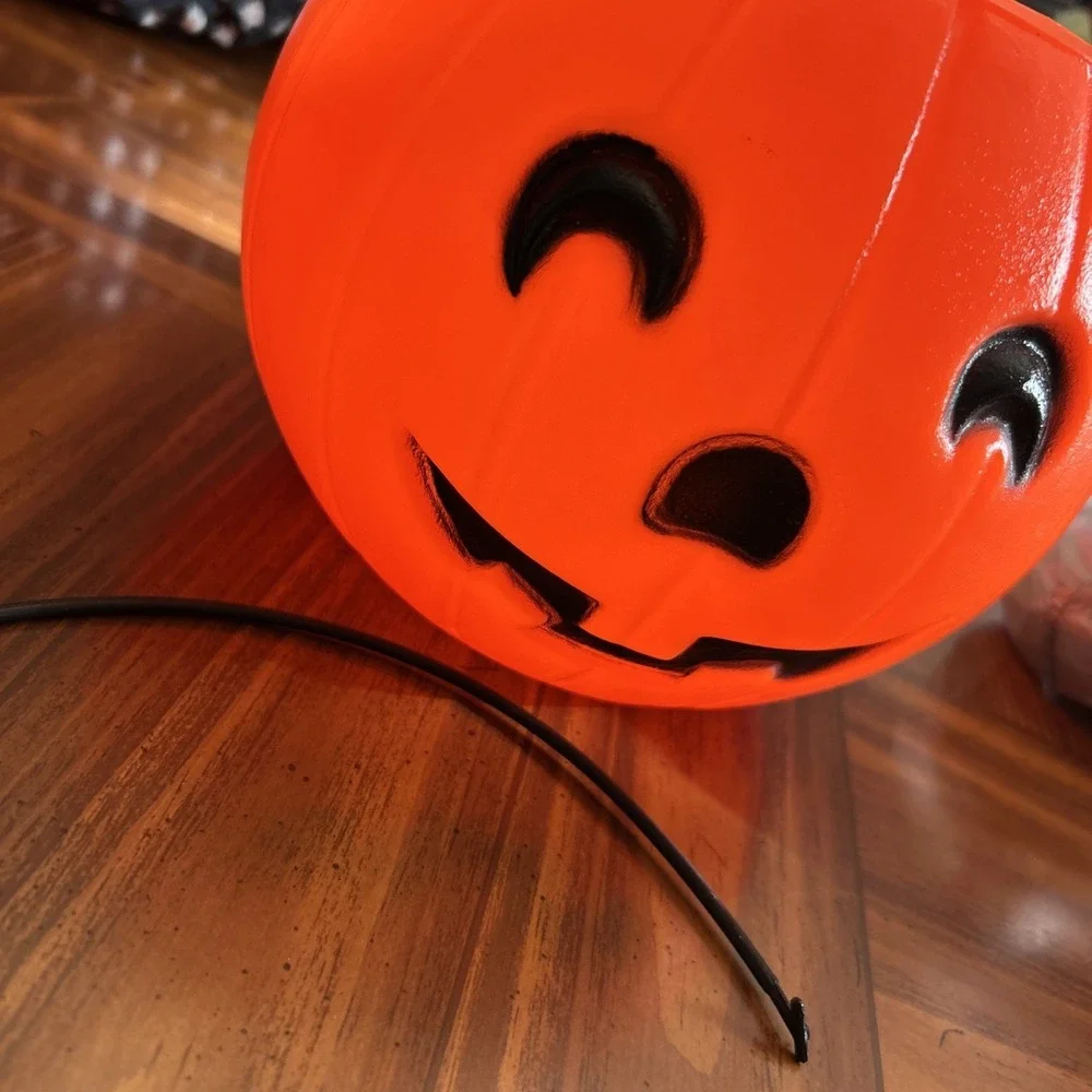 Vintage 80's Trick‎ Or Treat Pumpkin Plastic With Handle Small